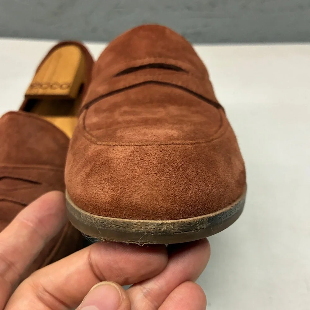 Clarks Suede Penny Loafer Shoes Womens Size 8.5 Brown Comfort Slip On Casual